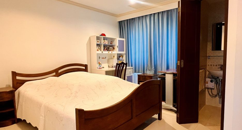 For sale 3 bedrooms condo in Cha Am, Phetchaburi