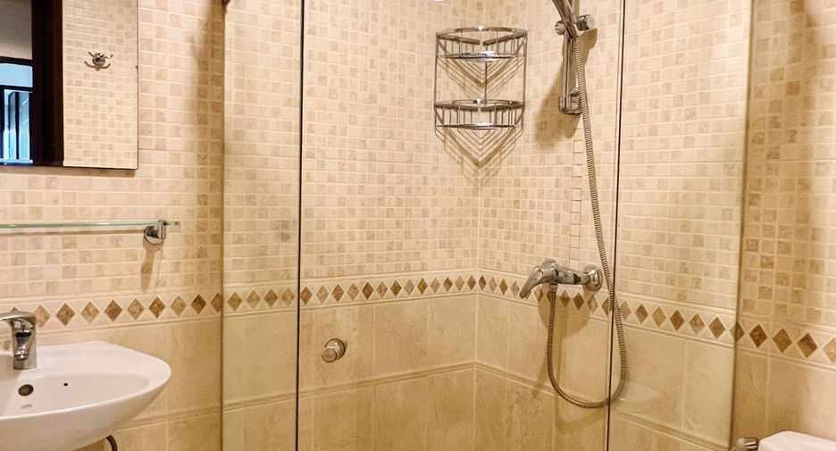 For sale 3 bedrooms condo in Cha Am, Phetchaburi