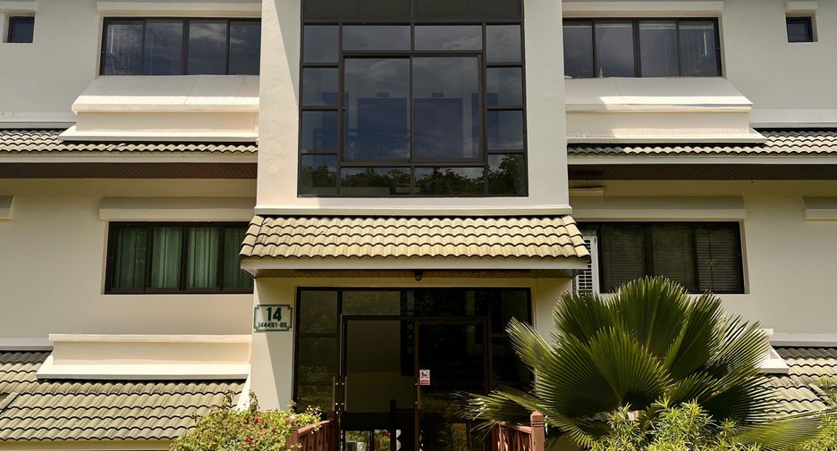 For sale 3 bedrooms condo in Cha Am, Phetchaburi