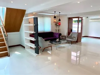 For rent 6 bedrooms house in Chatuchak, Bangkok