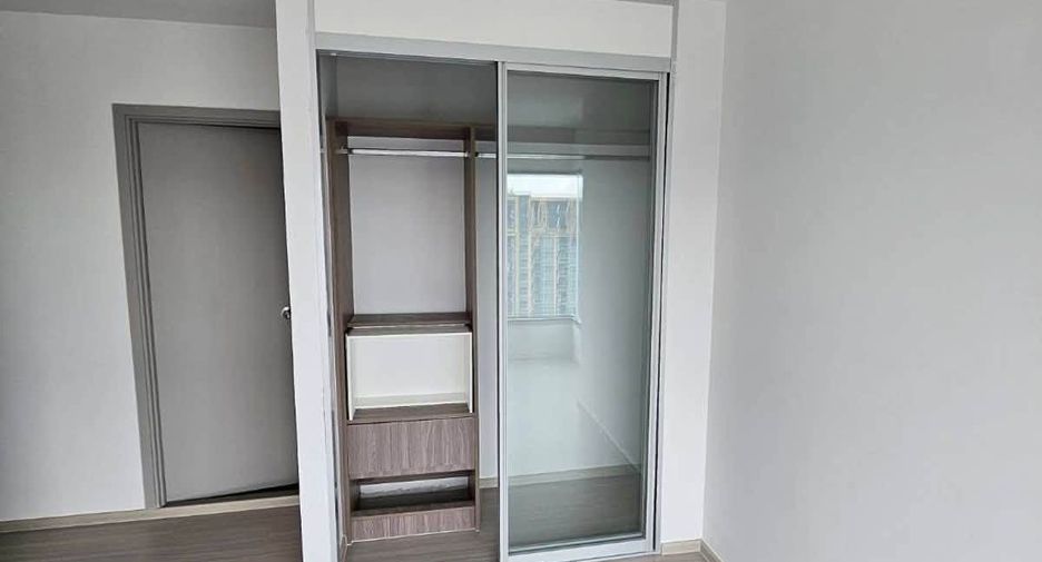 À vendre 2 chambres condo à Bang Phlat, Bangkok