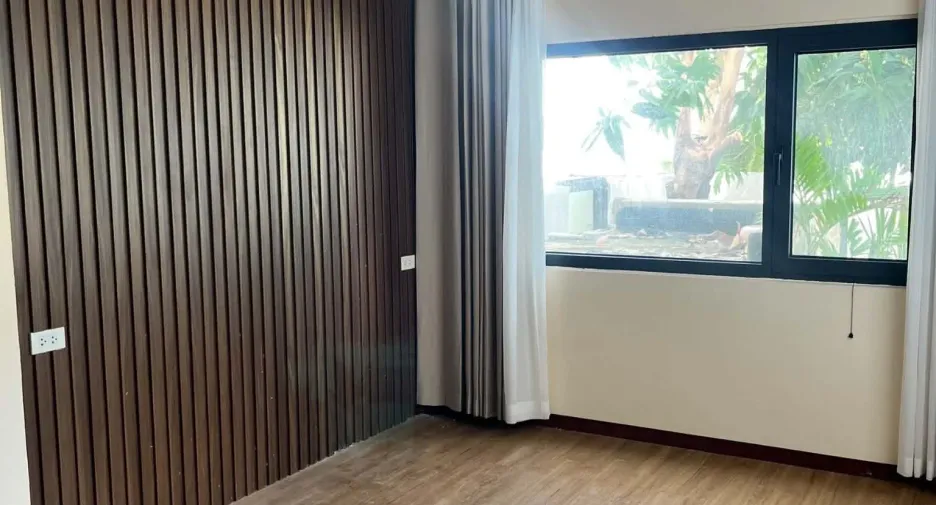 Villa zur Miete mit 5 Zimmer in Na Jomtien, Pattaya