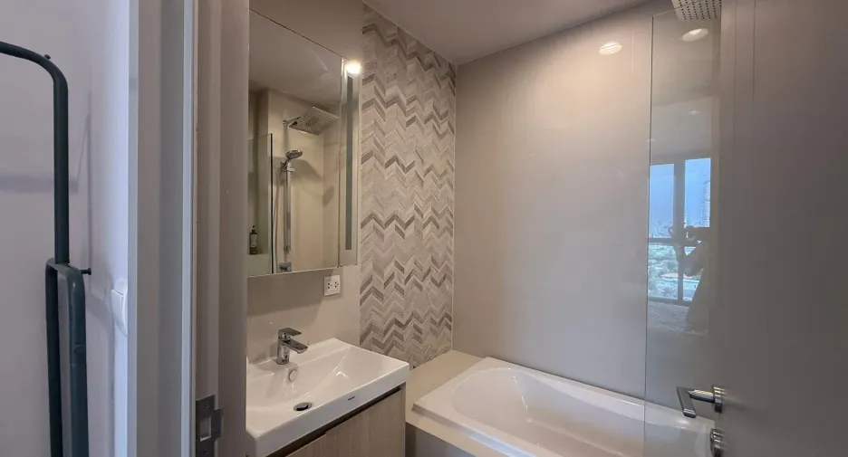 Condo en venta y en alquiler de 1 habitaciones en Khlong Toei, Bangkok