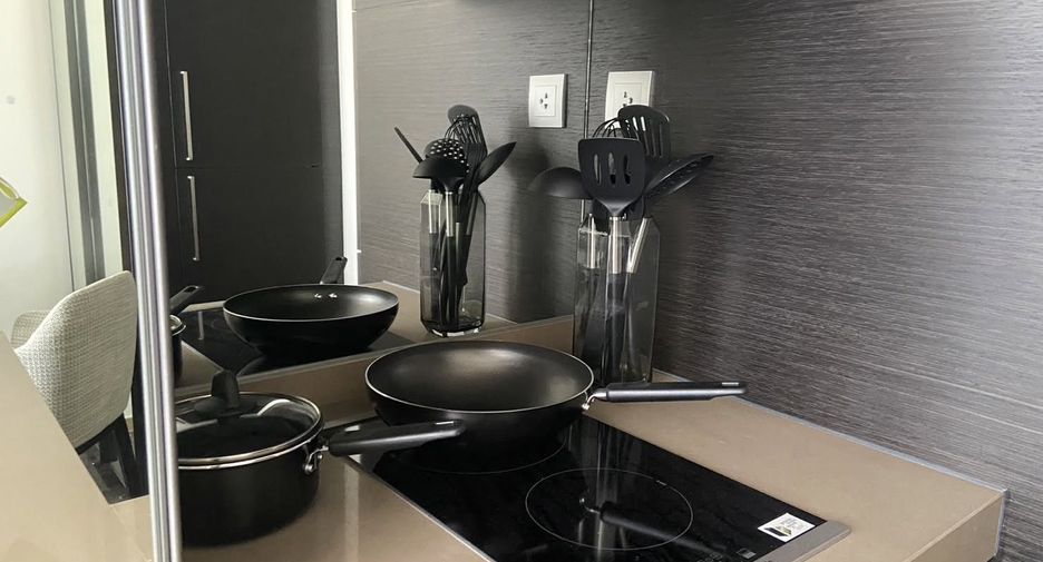 Wohnung zur Miete mit 1 Zimmer in Pathum Wan, Bangkok