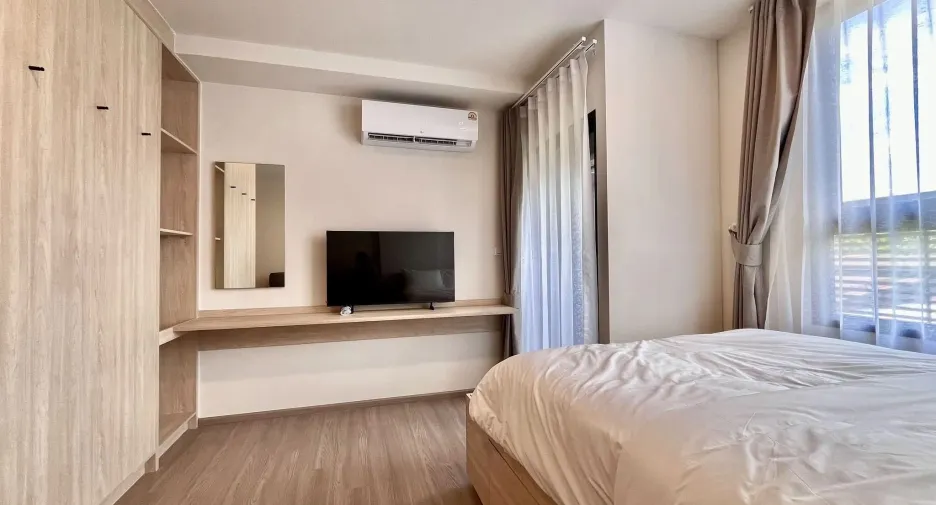 For rent 1 bed condo in Mueang Samut Prakan, Samut Prakan