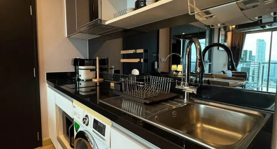 Wohnung zur Miete mit 1 Zimmer in Khlong Toei, Bangkok
