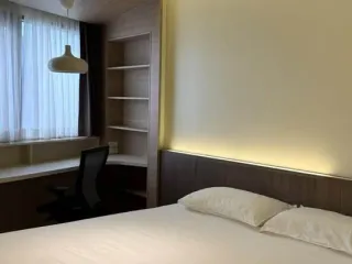 Wohnung zur Miete mit 2 Zimmer in Bang Rak, Bangkok