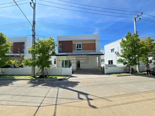 Haus zum Kauf mit 4 Zimmer in Mueang Samut Sakhon, Samut Sakhon