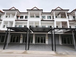 Casa adosada en venta de 3 habitaciones en Mueang Phuket, Phuket