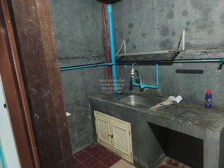 Casa adosada en venta de 2 habitaciones en Nong Khaem, Bangkok