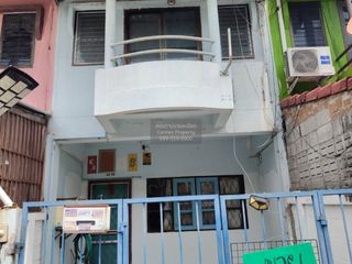 Casa adosada en venta de 2 habitaciones en Nong Khaem, Bangkok