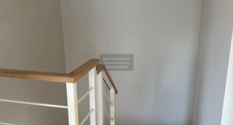 Casa adosada en venta de 3 habitaciones en Bang Yai, Nonthaburi