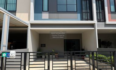 Casa adosada en venta de 4 habitaciones en Bang Yai, Nonthaburi