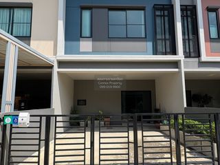 Casa adosada en venta de 4 habitaciones en Bang Yai, Nonthaburi