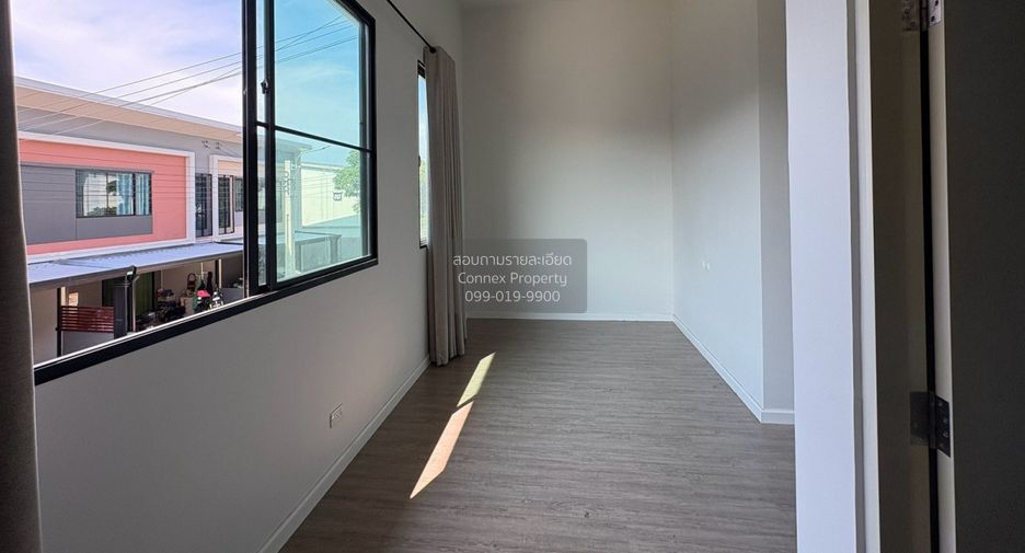 Casa adosada en venta de 4 habitaciones en Bang Yai, Nonthaburi