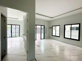 Casa en venta de 3 habitaciones en Thalang, Phuket