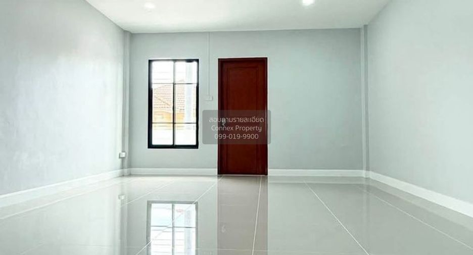 For sale 4 bedrooms townhouse in Bang Kruai, Nonthaburi