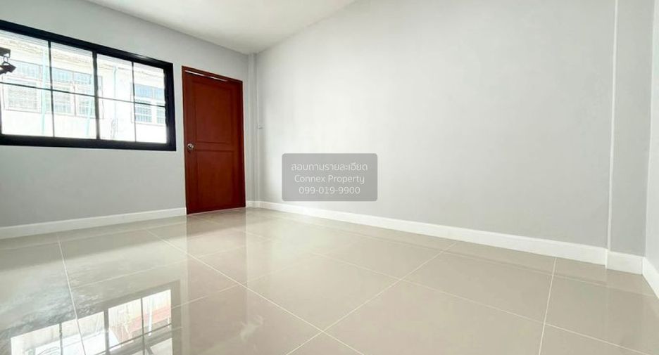 For sale 4 bedrooms townhouse in Bang Kruai, Nonthaburi