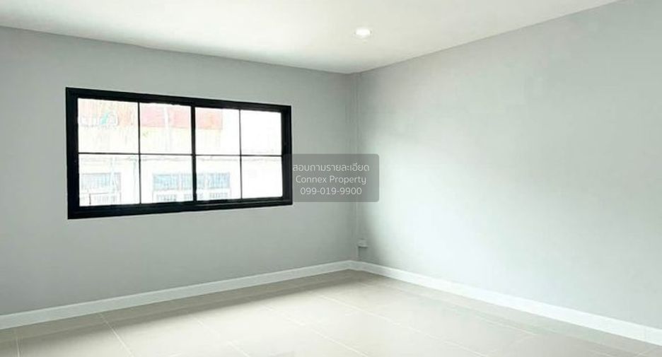 For sale 4 bedrooms townhouse in Bang Kruai, Nonthaburi