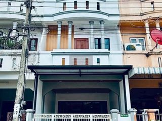 For sale 4 bedrooms townhouse in Bang Kruai, Nonthaburi
