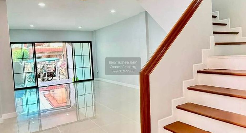 For sale 4 bedrooms townhouse in Bang Kruai, Nonthaburi