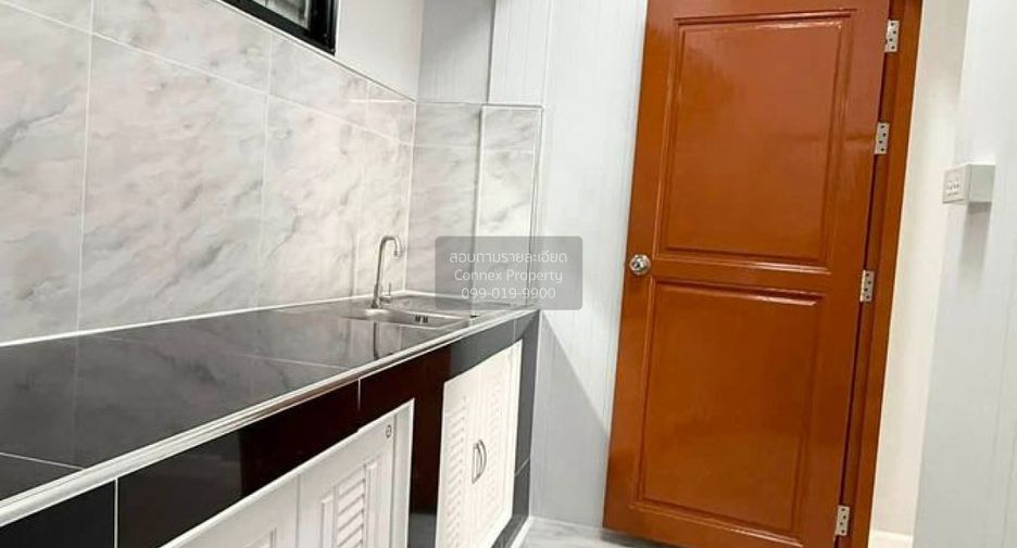 For sale 4 bedrooms townhouse in Bang Kruai, Nonthaburi