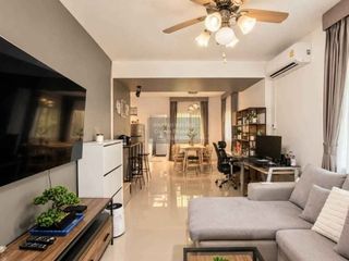 Casa adosada en venta de 3 habitaciones en Mueang Phuket, Phuket