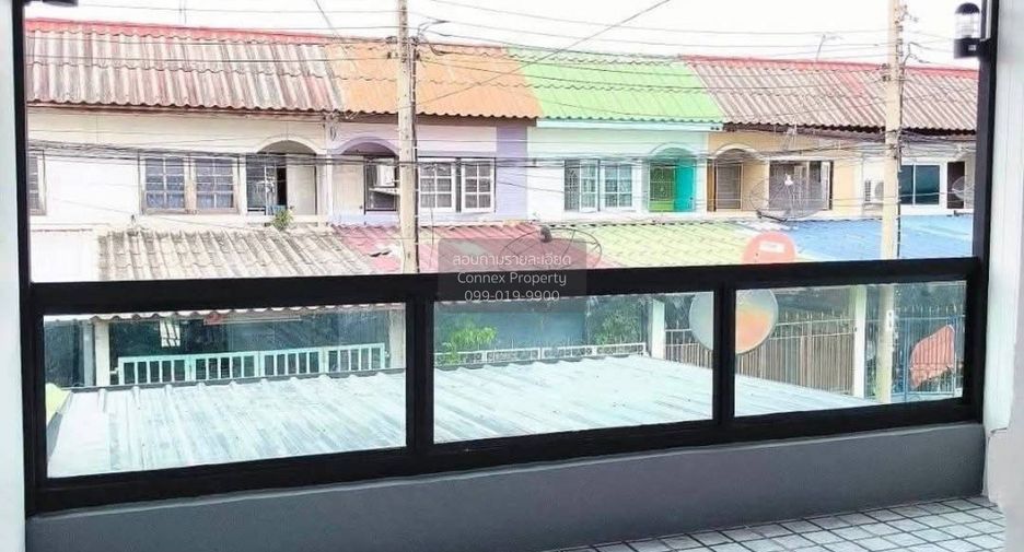 Casa adosada en venta de 3 habitaciones en Bang Yai, Nonthaburi