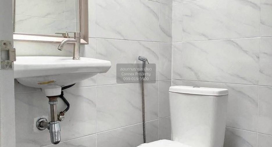 Casa adosada en venta de 3 habitaciones en Bang Yai, Nonthaburi
