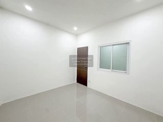 Casa adosada en venta de 3 habitaciones en Mueang Phuket, Phuket