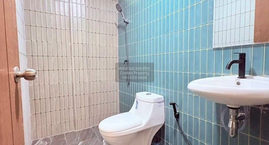 Casa adosada en venta de 2 habitaciones en Bang Bua Thong, Nonthaburi
