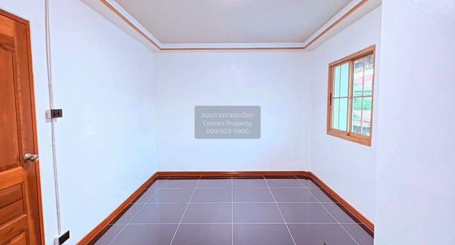 Casa adosada en venta de 2 habitaciones en Bang Bua Thong, Nonthaburi