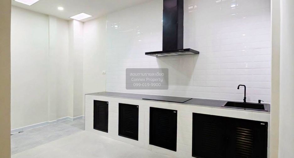 Casa adosada en venta de 3 habitaciones en Mueang Phuket, Phuket