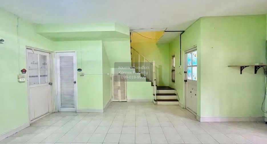 Casa adosada en venta de 3 habitaciones en Bang Yai, Nonthaburi