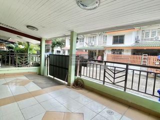 Casa adosada en venta de 3 habitaciones en Bang Yai, Nonthaburi