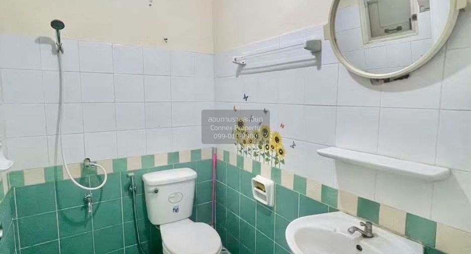 Casa adosada en venta de 3 habitaciones en Bang Yai, Nonthaburi