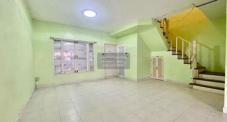 Casa adosada en venta de 3 habitaciones en Bang Yai, Nonthaburi