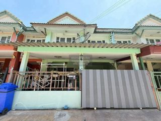 Casa adosada en venta de 3 habitaciones en Bang Yai, Nonthaburi