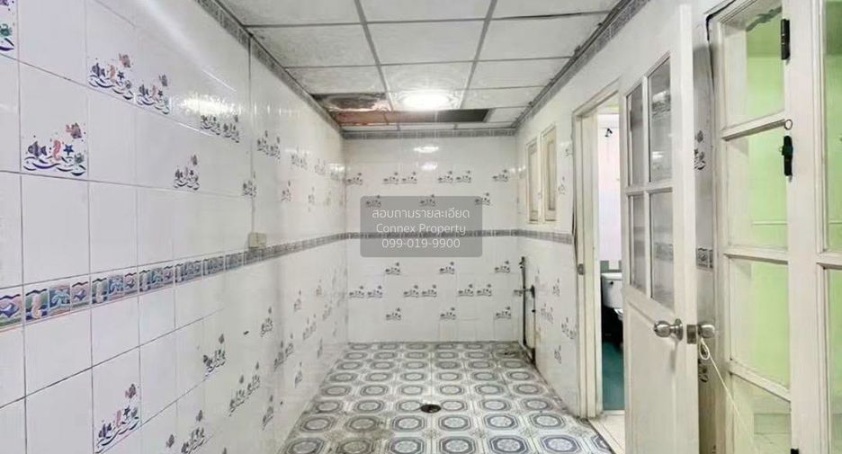 Casa adosada en venta de 3 habitaciones en Bang Yai, Nonthaburi