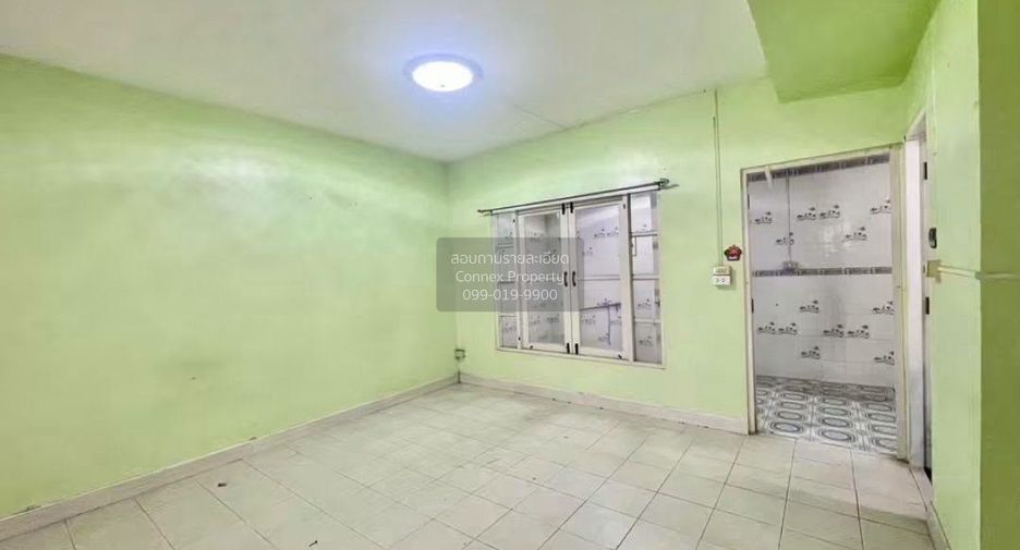 Casa adosada en venta de 3 habitaciones en Bang Yai, Nonthaburi