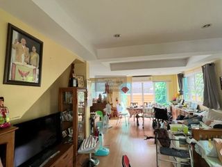 Casa en venta de 4 habitaciones en Prawet, Bangkok