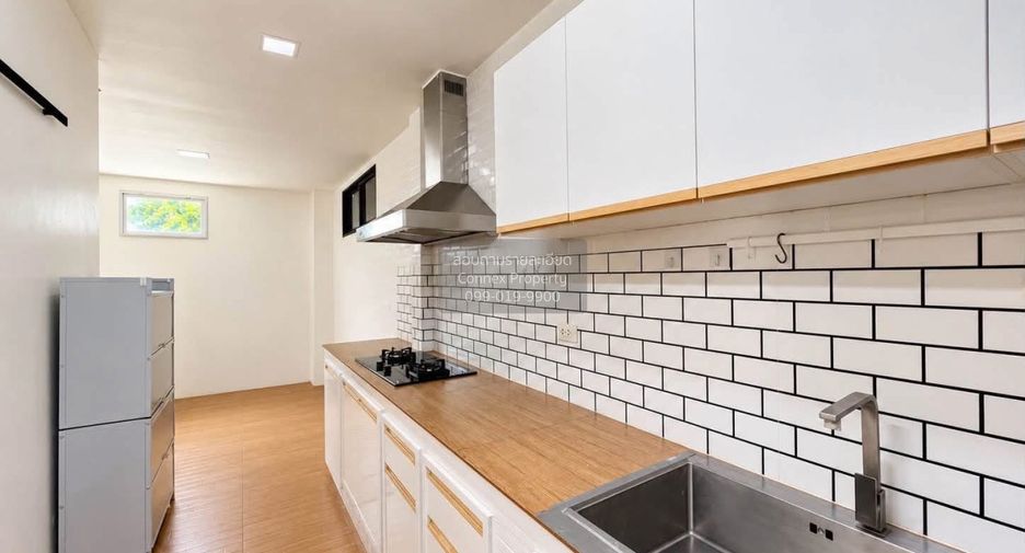 For sale 4 bedrooms townhouse in Mueang Phuket, Phuket