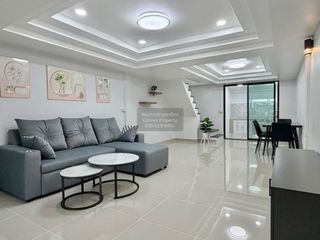 For sale 2 bedrooms townhouse in Mueang Nonthaburi, Nonthaburi