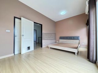 Casa adosada en venta de 3 habitaciones en Nong Khaem, Bangkok