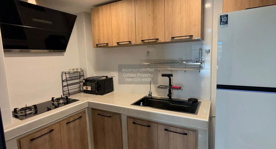 À vendre 2 chambres maison de ville à Bang Kapi, Bangkok