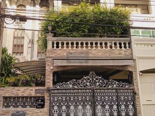 Casa adosada en venta de 4 habitaciones en Bang Kho Laem, Bangkok