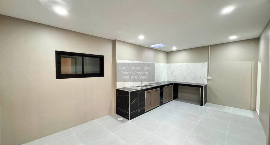 Casa adosada en venta de 4 habitaciones en Bang Bua Thong, Nonthaburi