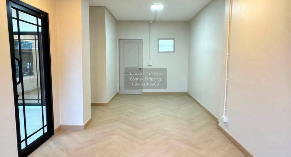 Casa adosada en venta de 4 habitaciones en Bang Bua Thong, Nonthaburi