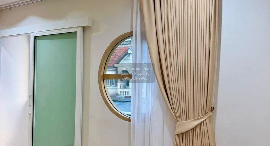 Casa adosada en venta de 3 habitaciones en Nong Khaem, Bangkok
