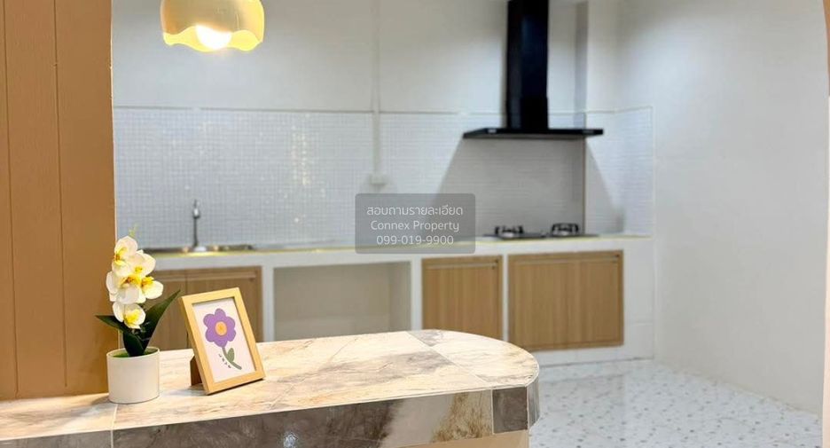 Casa adosada en venta de 3 habitaciones en Nong Khaem, Bangkok